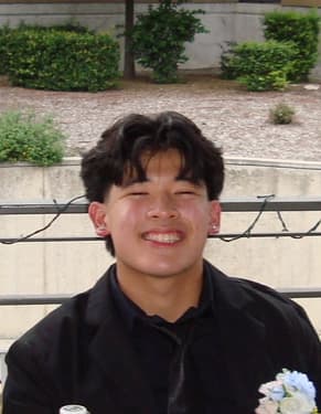 Portrait of Tri Nguyen